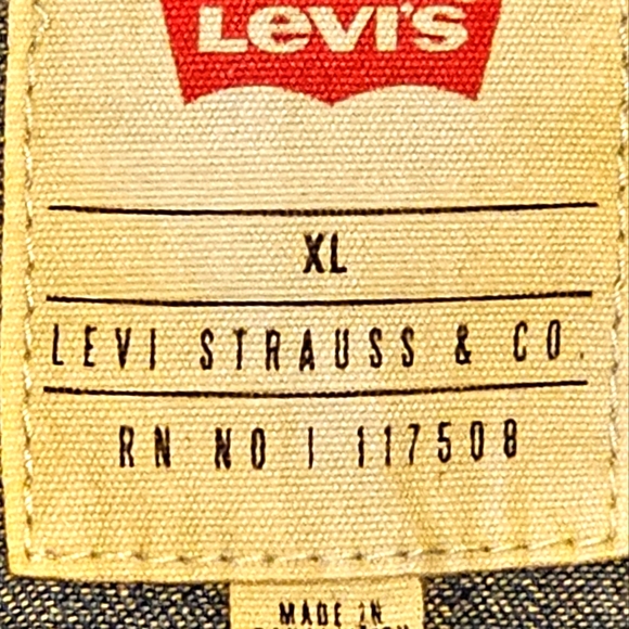 Levi’s Classic Western Standard Fit Pearl Snap Denim Shirt Men's size XL - Picture 10 of 10